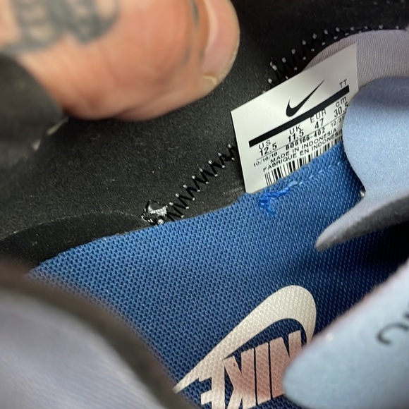 Nike - Picture 6 of 7